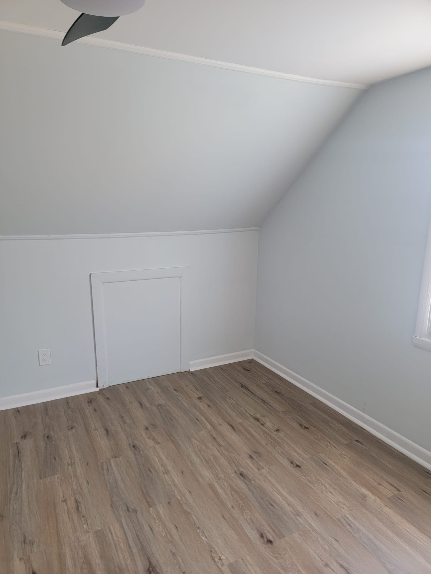 16 West Linden Avenue