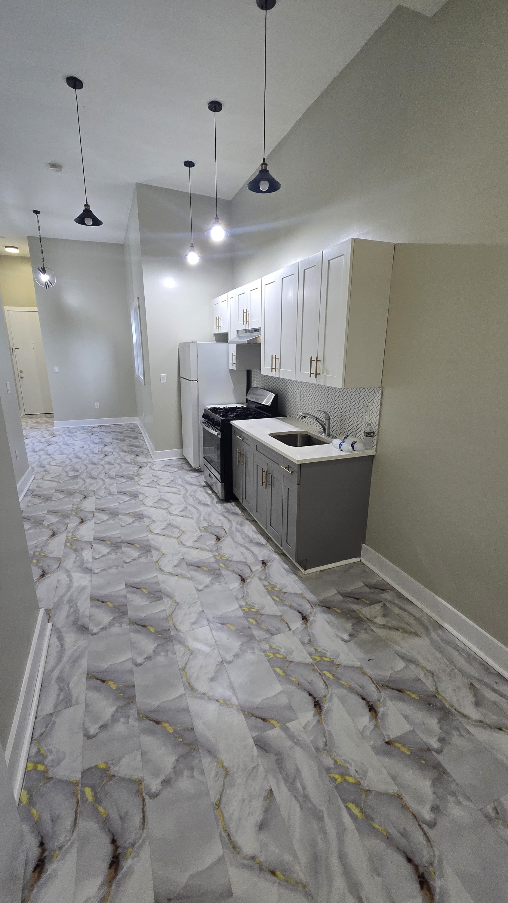 61 16th Avenue - 2
