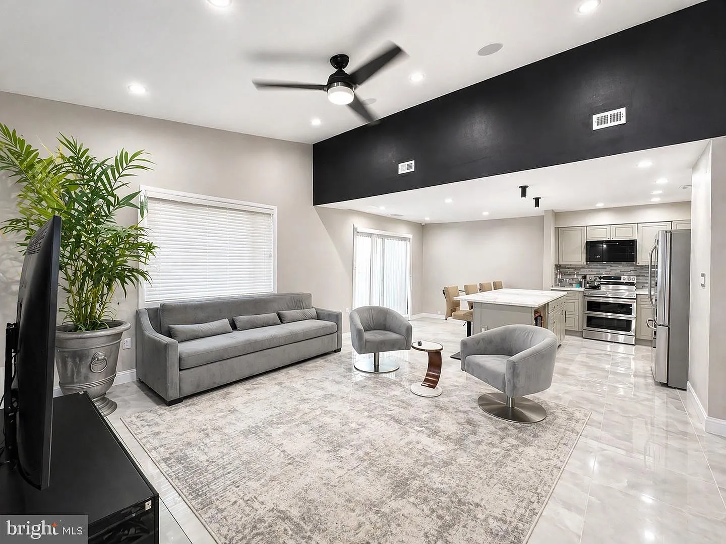 51 Chiswick Drive - 1
